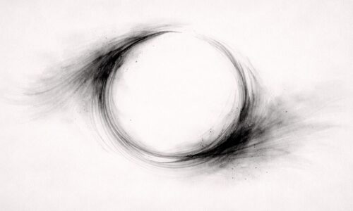 ゆっくりと長く吐くことは、ヨガの呼吸法の極意の一つ。